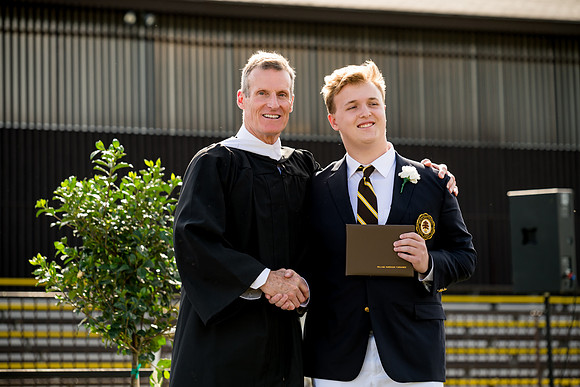 graduation22_diplomas_ah_0247