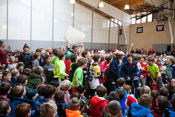 holidayassembly_all_mkras_9695