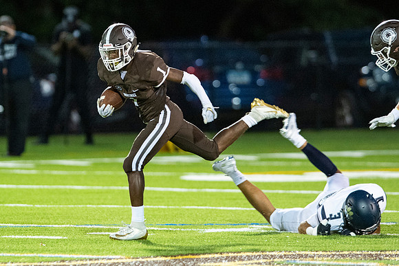 football_2019-09-27_dburns_2862