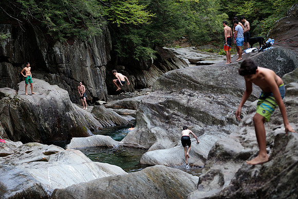 randolphvt1819_trip01_warrenfalls_bdf_2610