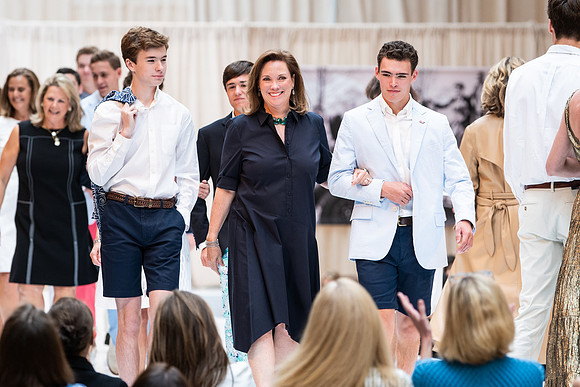 fashionshow19_runway_wkl_1650