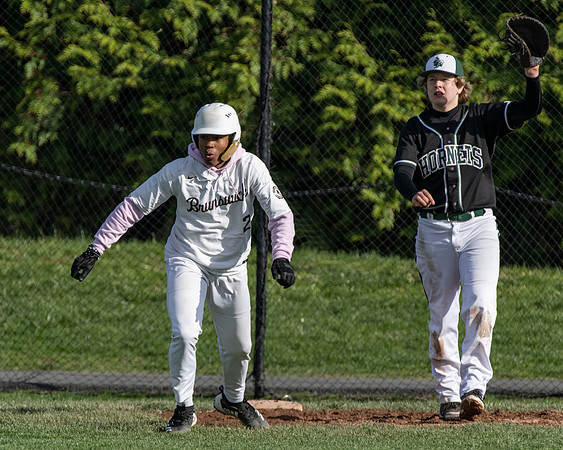 baseball_jv_2022-04-19_dburns2_0963