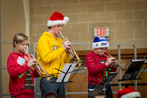 holiday_allschool16_jfess_6694