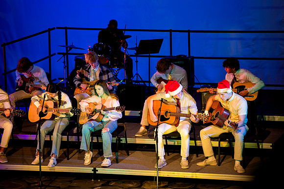 holidayconcert24_us_ah_0108