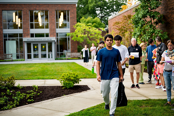 orientation24_gr9_peerleadership_ah_0177