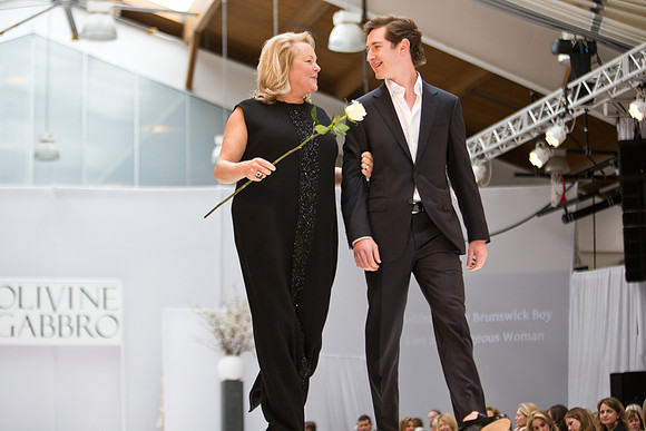 fashionshow17_runway_mkras_0437