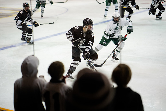 hockey_2022-03-02_nepsihaquarter_jk_4382