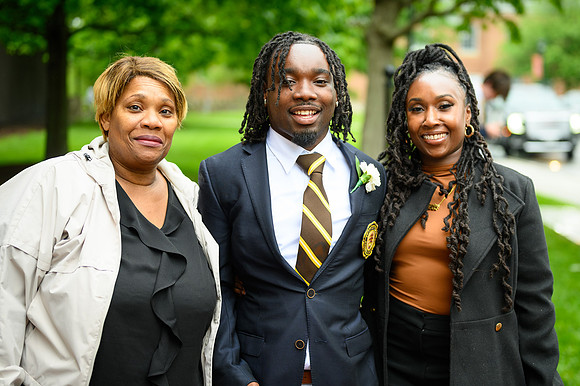 graduation25_post_wkl2_6160