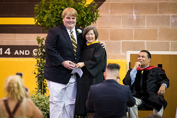 graduation18_wkl_3530