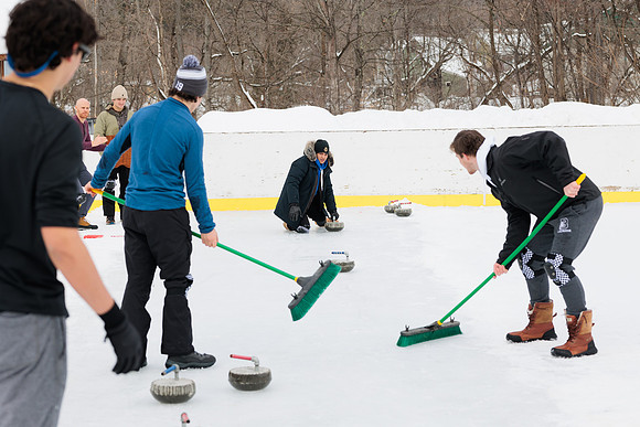 randolphvt2122_trip07_curling_bdf_0282