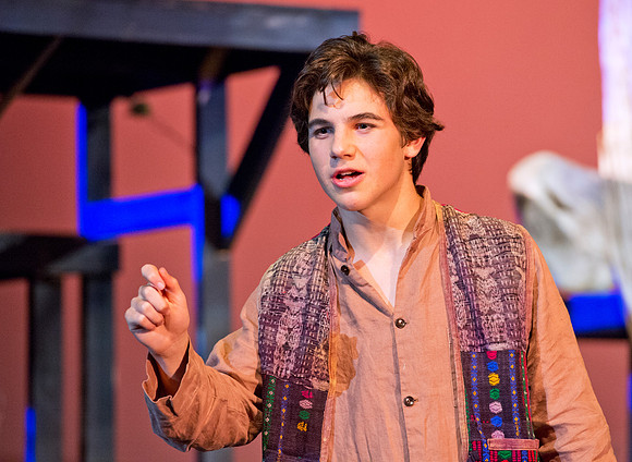 usfallplay_midsummersnight_dburns_3744