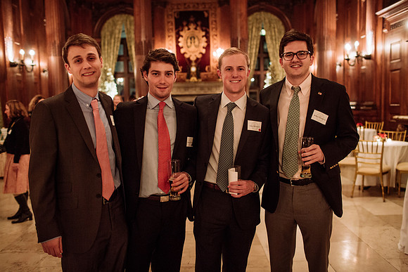 alumni_holiday14_jk_7381