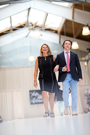 fashionshow19_runway_mk_0254