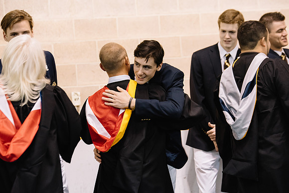 graduation16_hp_9730