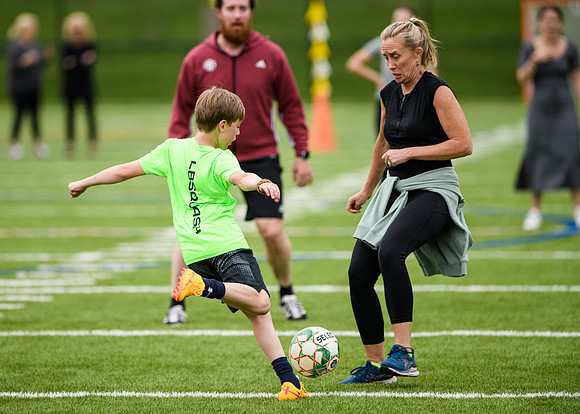 gr4faculty_soccer22_wkl_5866