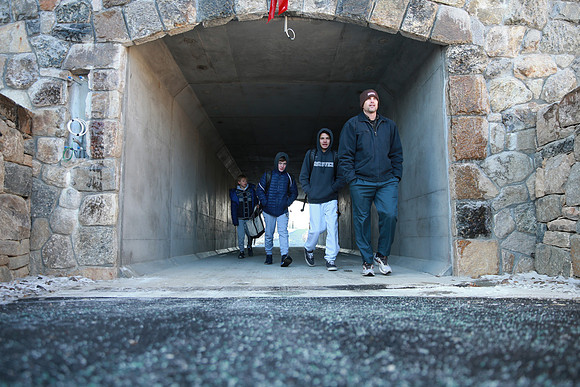 holiday19_bearcave_mkras_0015