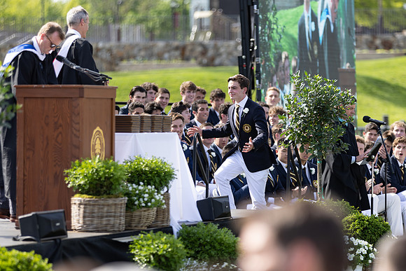 graduation22_diplomas_gh_0554