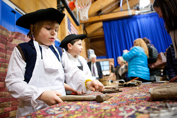 colonialday_parents_mkars_0103