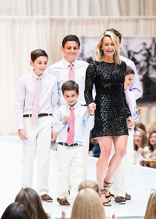 fashionshow19_runway_wkl_1188