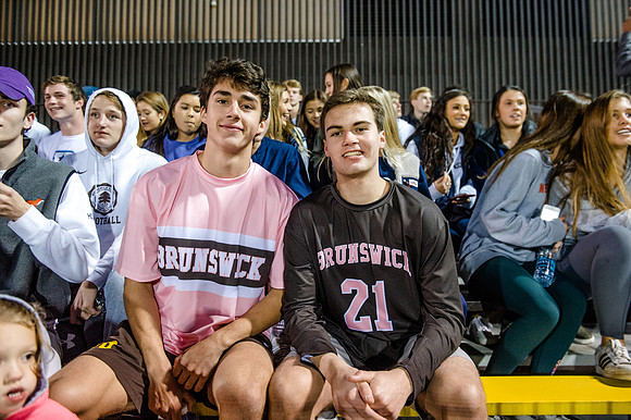 hc17_soccer_hp_0983