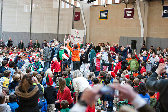holidayassembly_all_mkras_9721