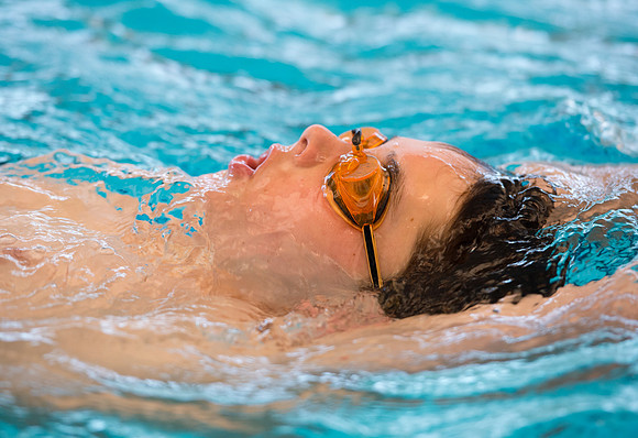 swimming_dburns_4334