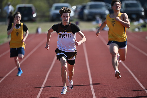 trackfield_2025-04-23_cp_3352