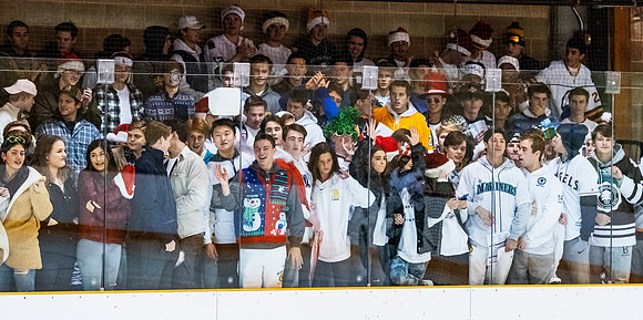 hockey_2018-12-08_dburns_2283
