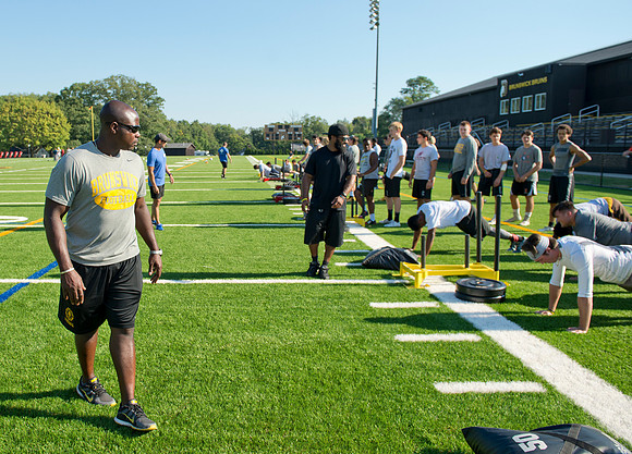 football_2015-09-18_navyseals_dburns)_6530