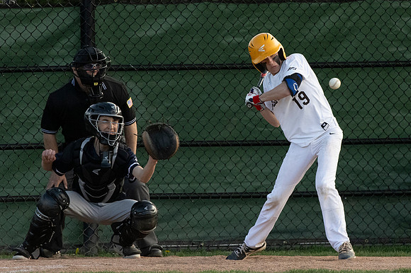 baseball_jv_2022-05-10_dburns1_0235
