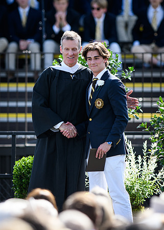 graduation22_diplomas_wkl_0255
