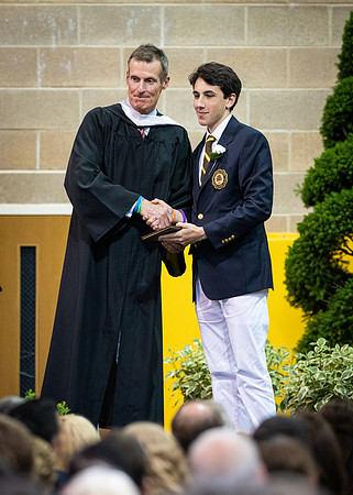 graduation19_wkl1_0402