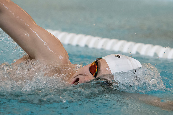 swimming_2021-01-06_dburns_0811