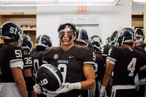 hc17_football_co_0050