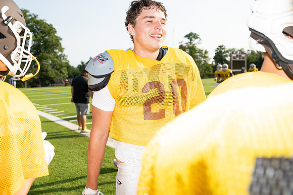 football_scrimmge_2024-09-04_jk_9565
