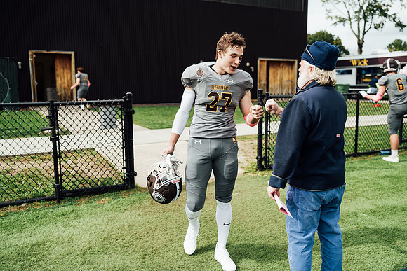 football_2021-10-09_jk_3324