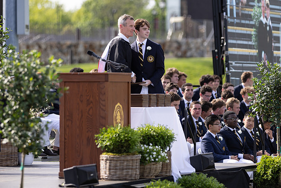 graduation22_diplomas_gh_0616