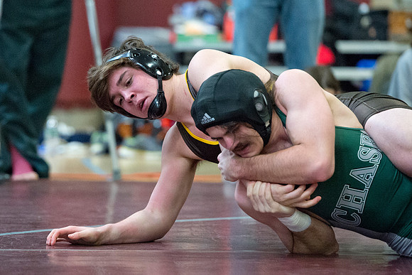wrestling_wneiswa_champs_dburns_6974