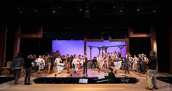 oklahoma_wintermusical_us_dburns_1839