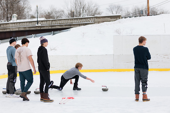 randolphvt2122_trip07_curling_bdf_0844