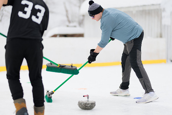 randolphvt2122_trip07_curling_bdf_0591
