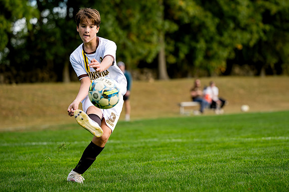 soccer_ms7b_brownwhite_2024-10-08_ah_0105
