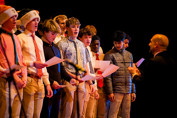 holidayconcert24_us_ah_0176