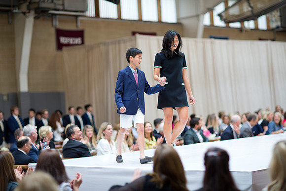 fashionshow19_runway_mk_0310