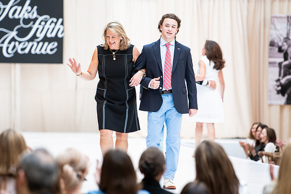 fashionshow19_runway_wkl_0990
