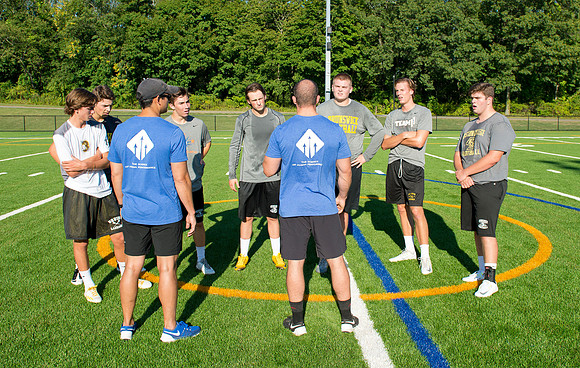 football_2015-09-18_navyseals_dburns)_6623