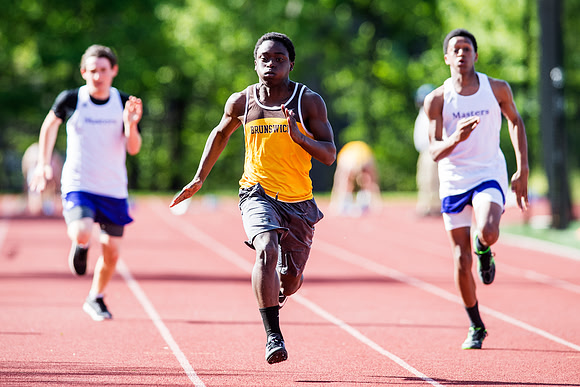trackfield_2017-05-02_dburns_7990