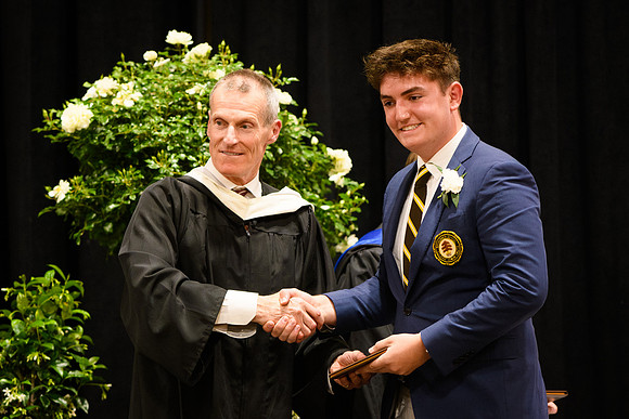 graduation25_diploma_wkl1_5373