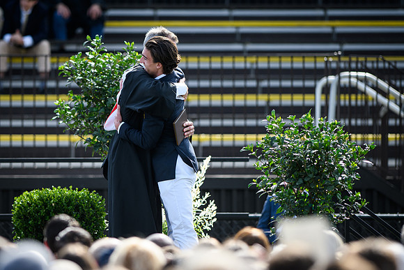 graduation22_diplomas_wkl_0942