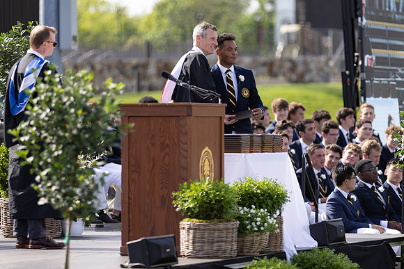 graduation22_diplomas_gh_0597